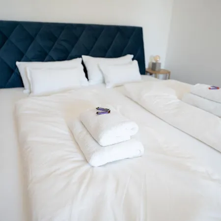 Apartment Js Deluxe *